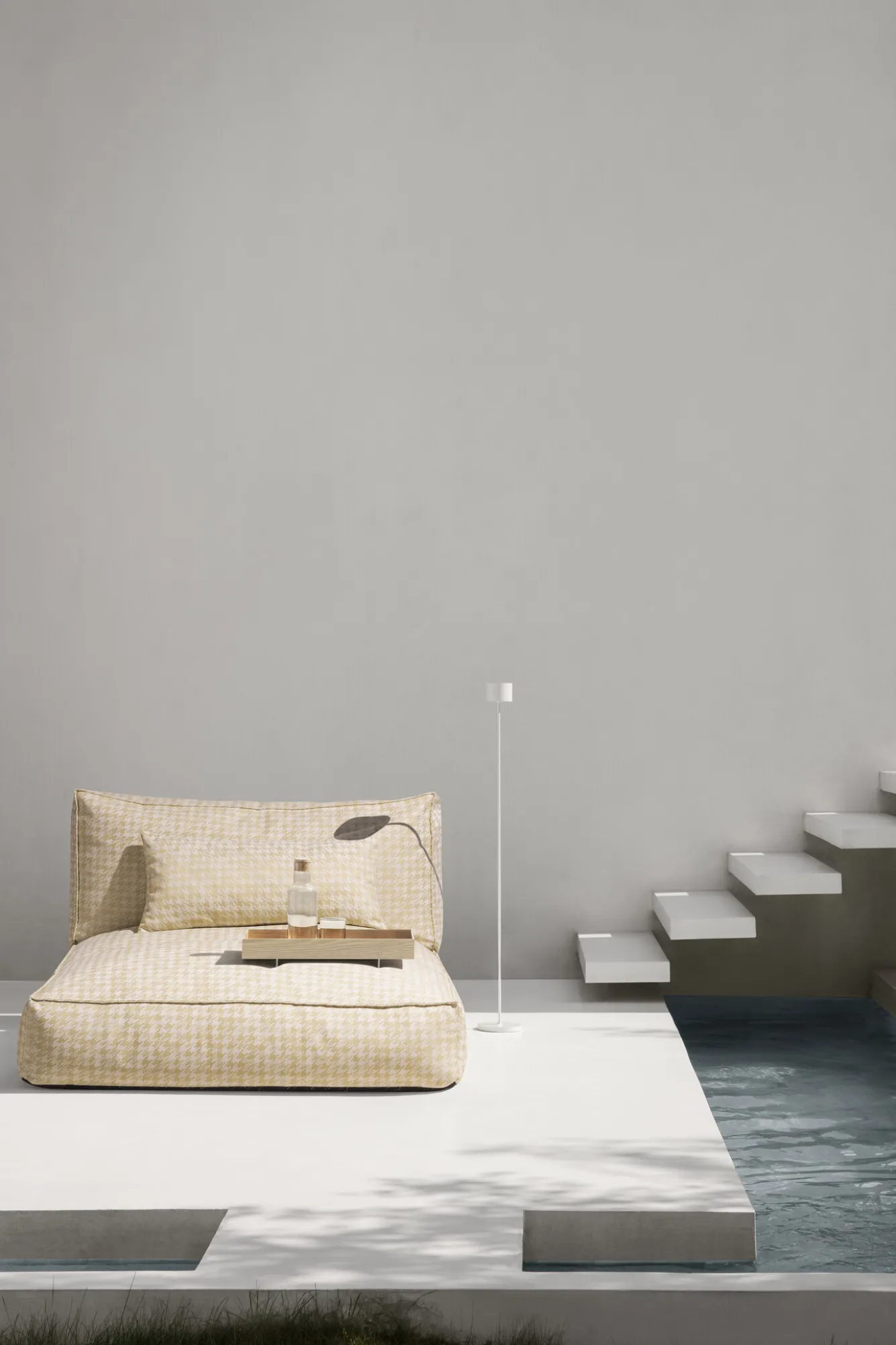 Blomus STAY daybed Twigh - color Sand (62141)