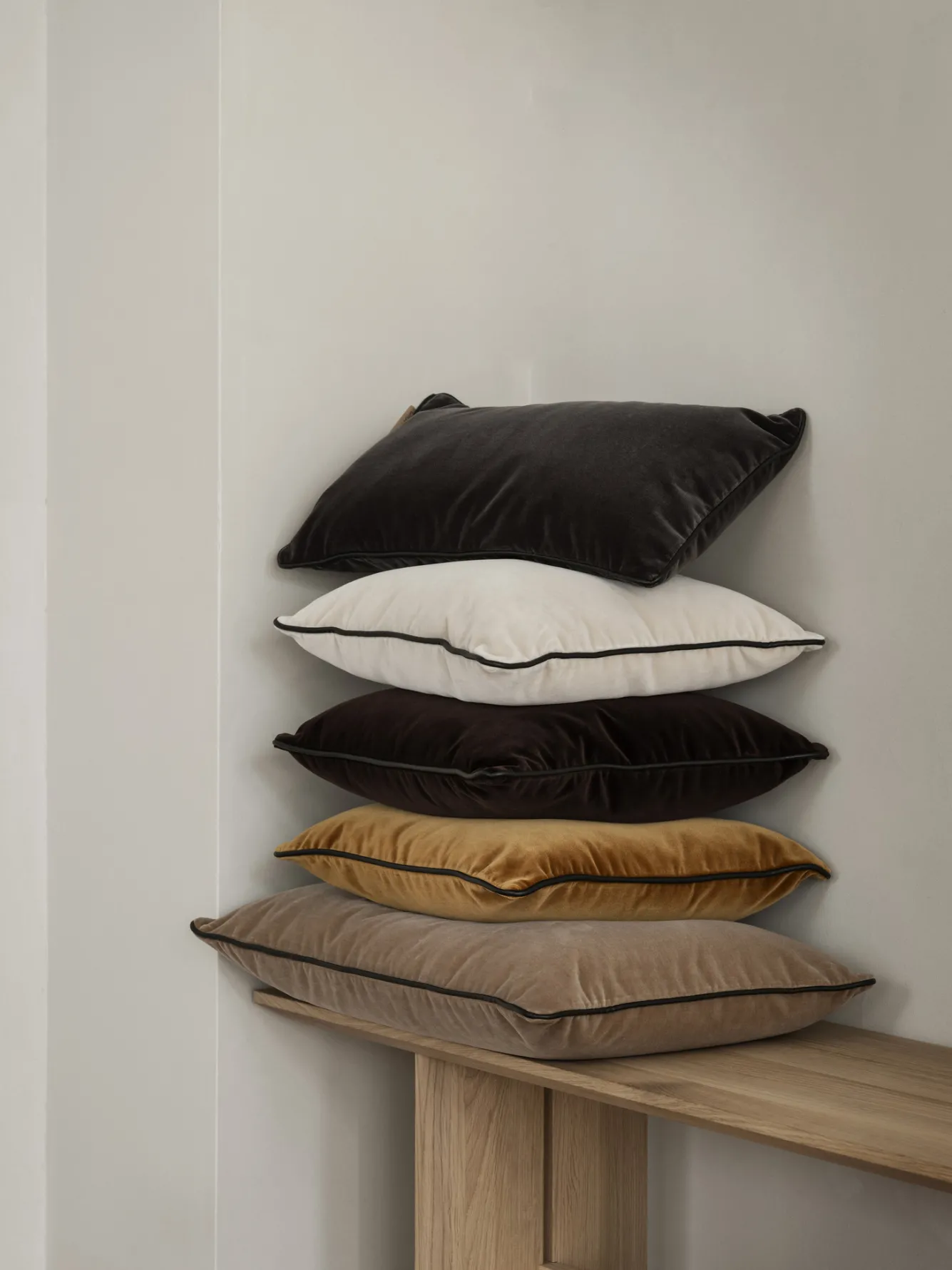 Blomus VELVET cushion cover 40x40 - Espresso (66555)