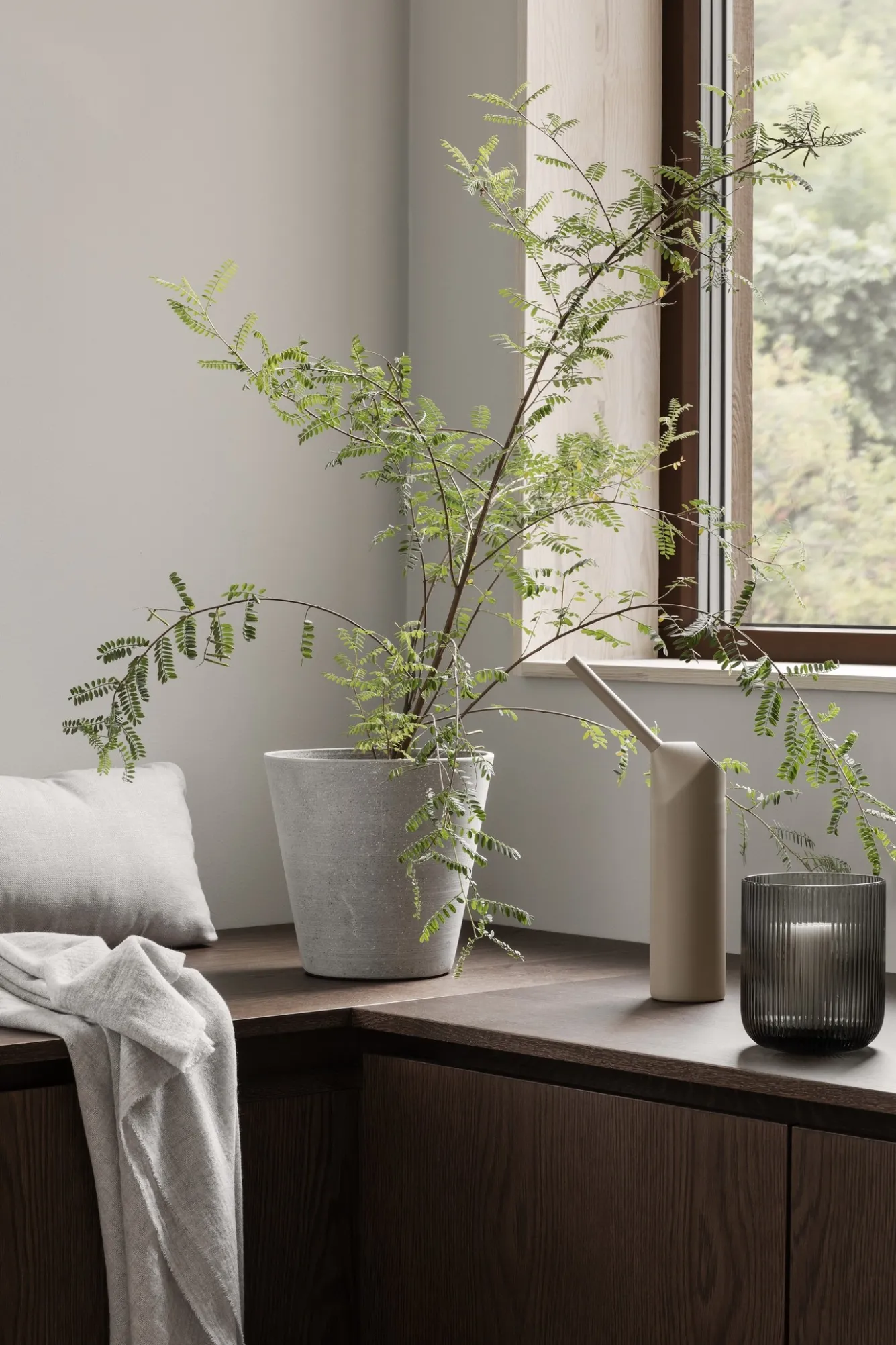 Blomus VEN wind light / candle holder Smoke Ø 14 cm - Medium (66249)