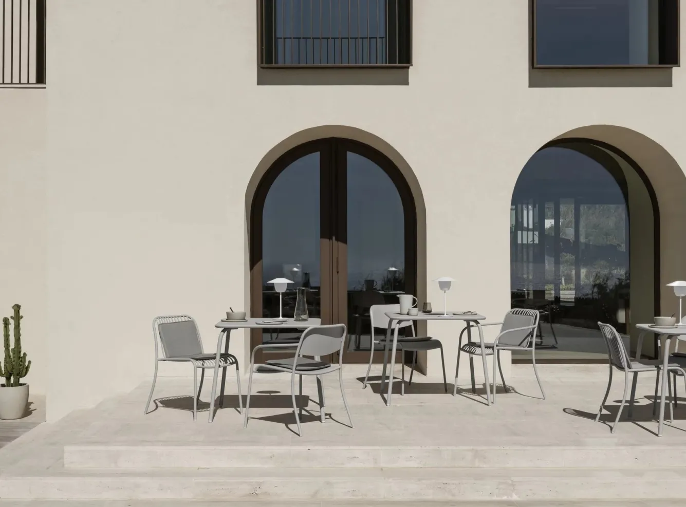 Blomus YUA garden chair Silk Gray (62171)