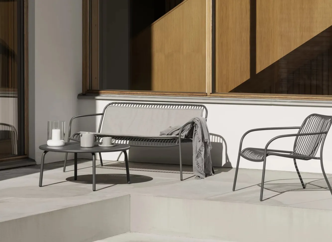 Blomus YUA WIRE lounge chair Granite Gray (62182)