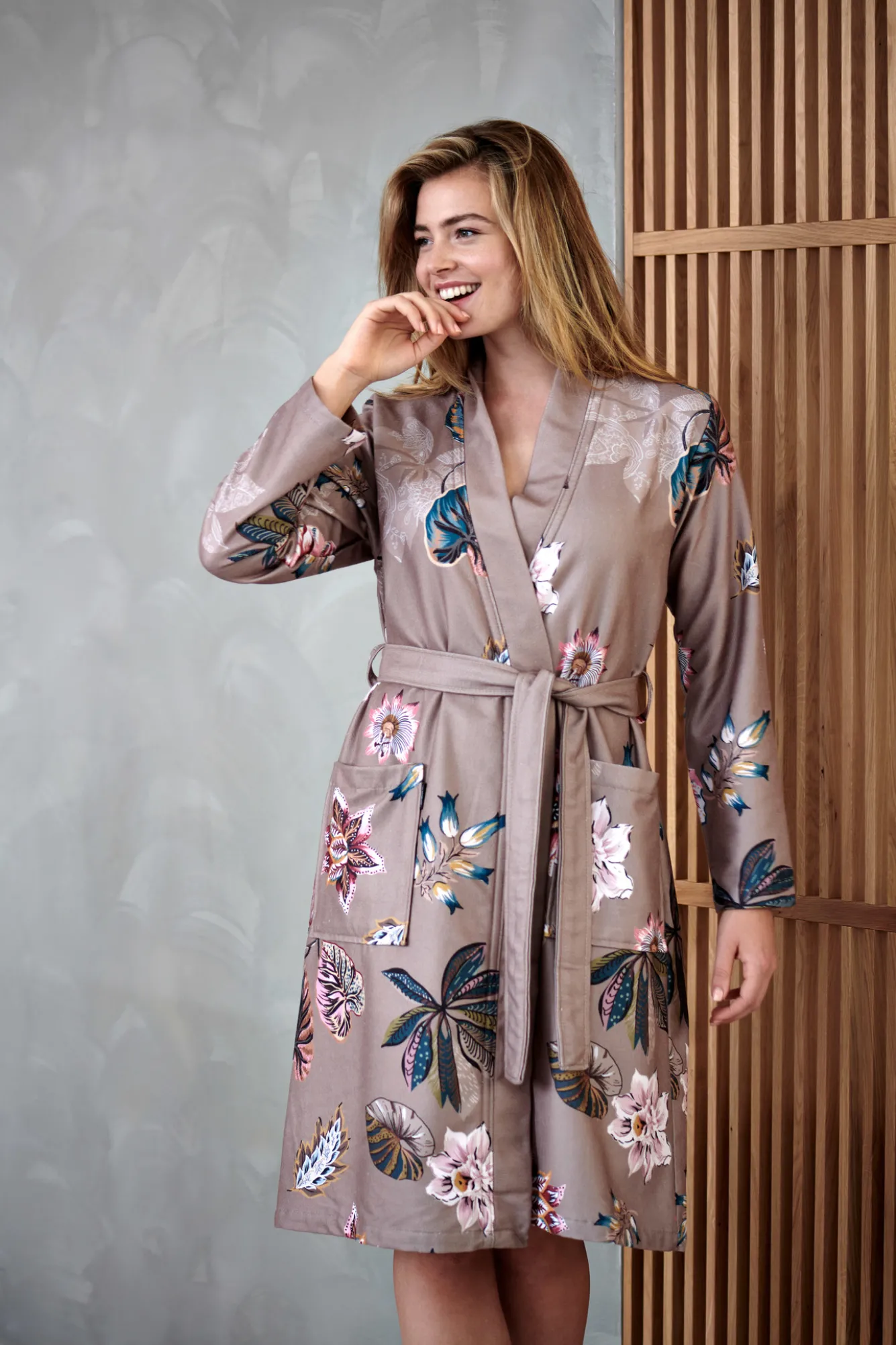 Vandyck Bathrobe FLORA color Fudge-183 (BAGE22203)