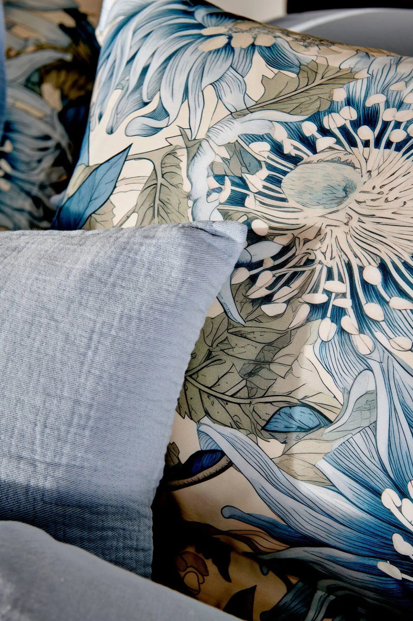 Vandyck Duvet cover BLUE WANDER Pearl Blue 240x220 cm (satin cotton)