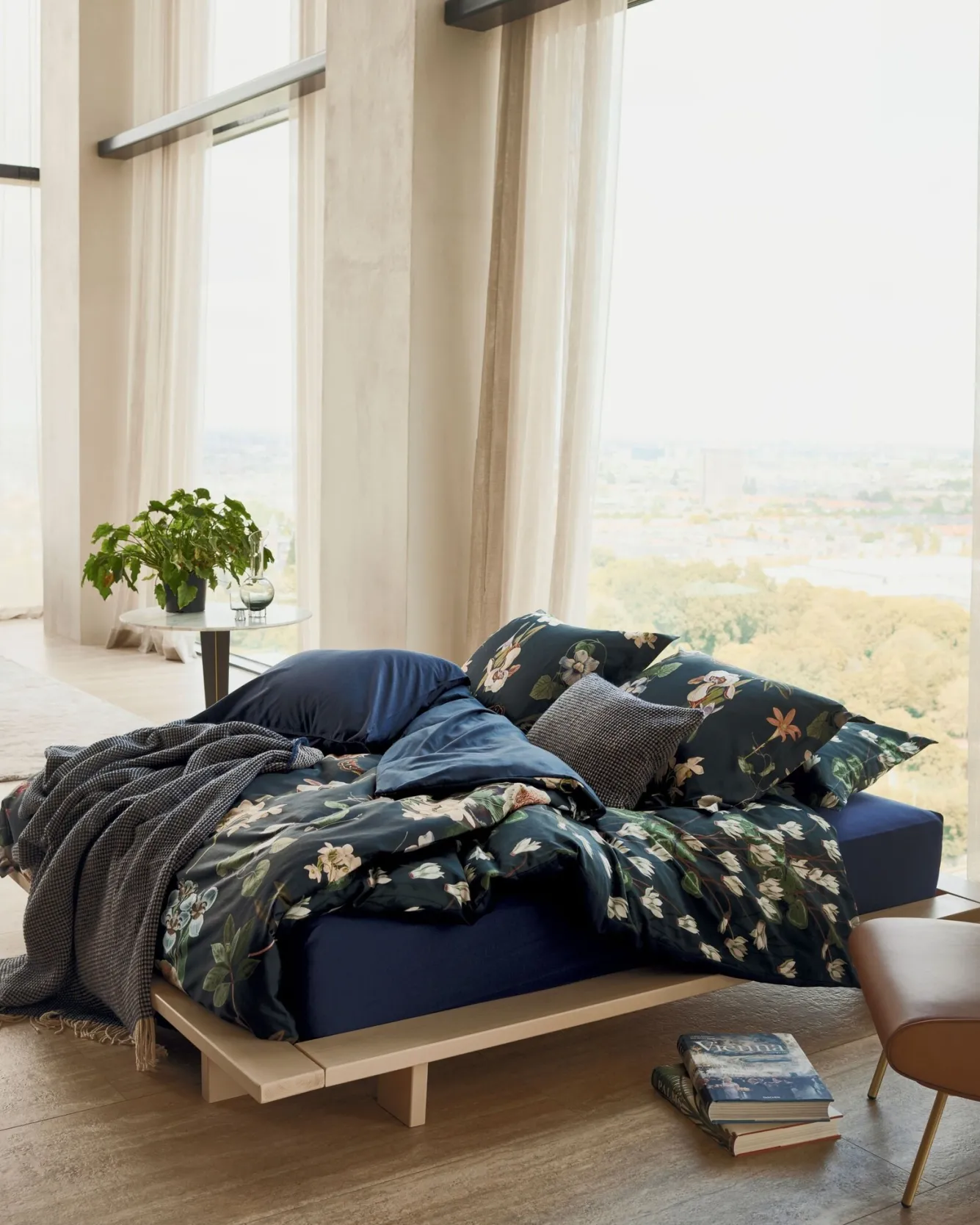 Vandyck Duvet cover GREEN FEVER Blue Ink 240x220 cm (satin cotton)