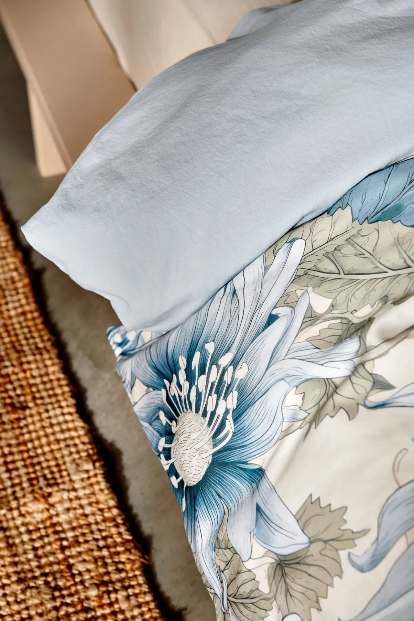 Vandyck Duvet cover BLUE WANDER Pearl Blue 200x220 cm (satin cotton)