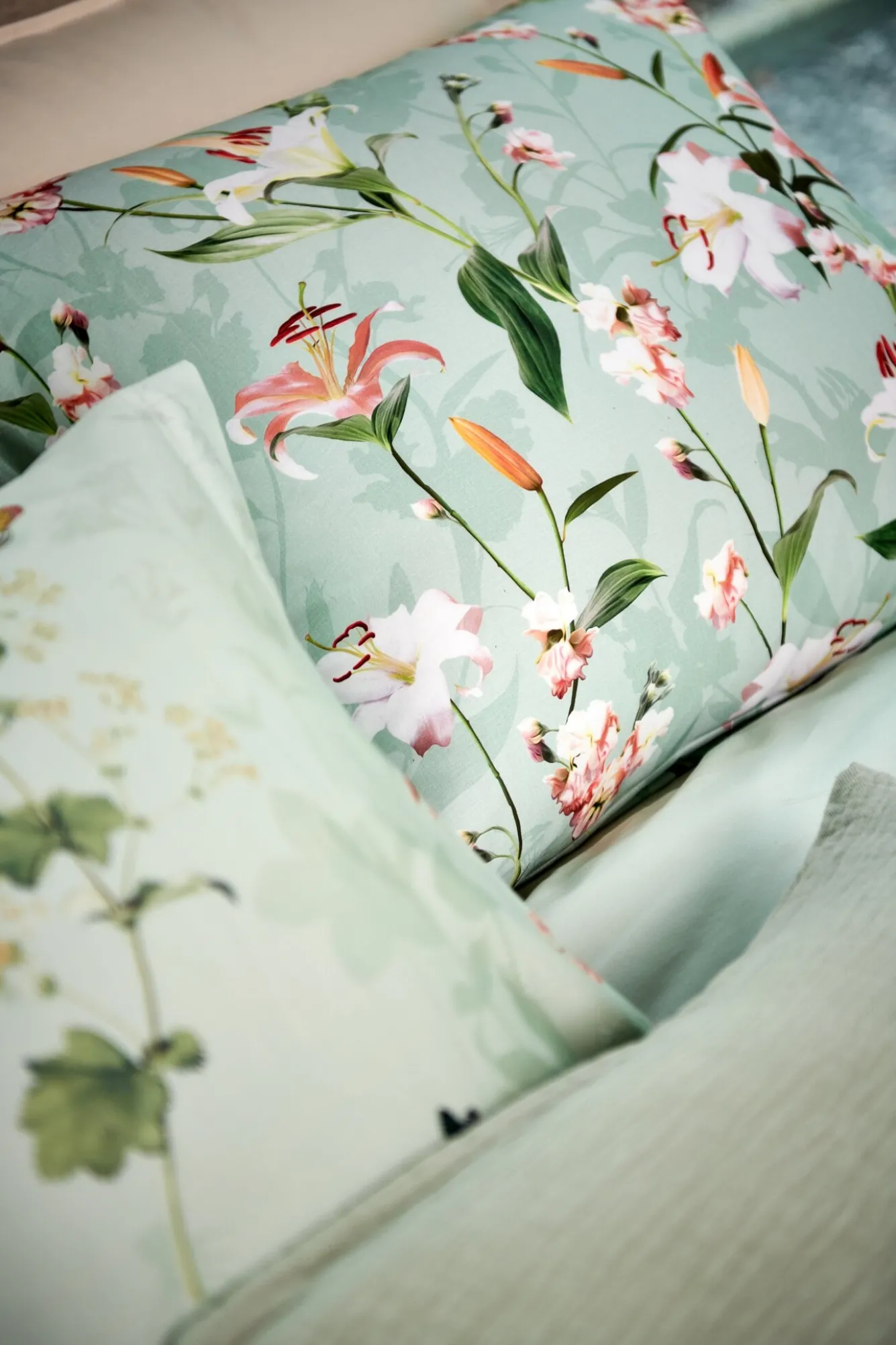 Vandyck Duvet cover AZALEA Light Green 140x220 cm (satin cotton)