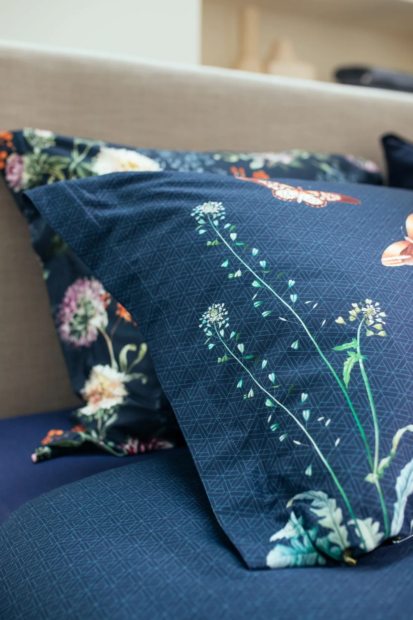 Vandyck Duvet cover FLOWERY Blue Ink 140x220 cm (satin cotton)