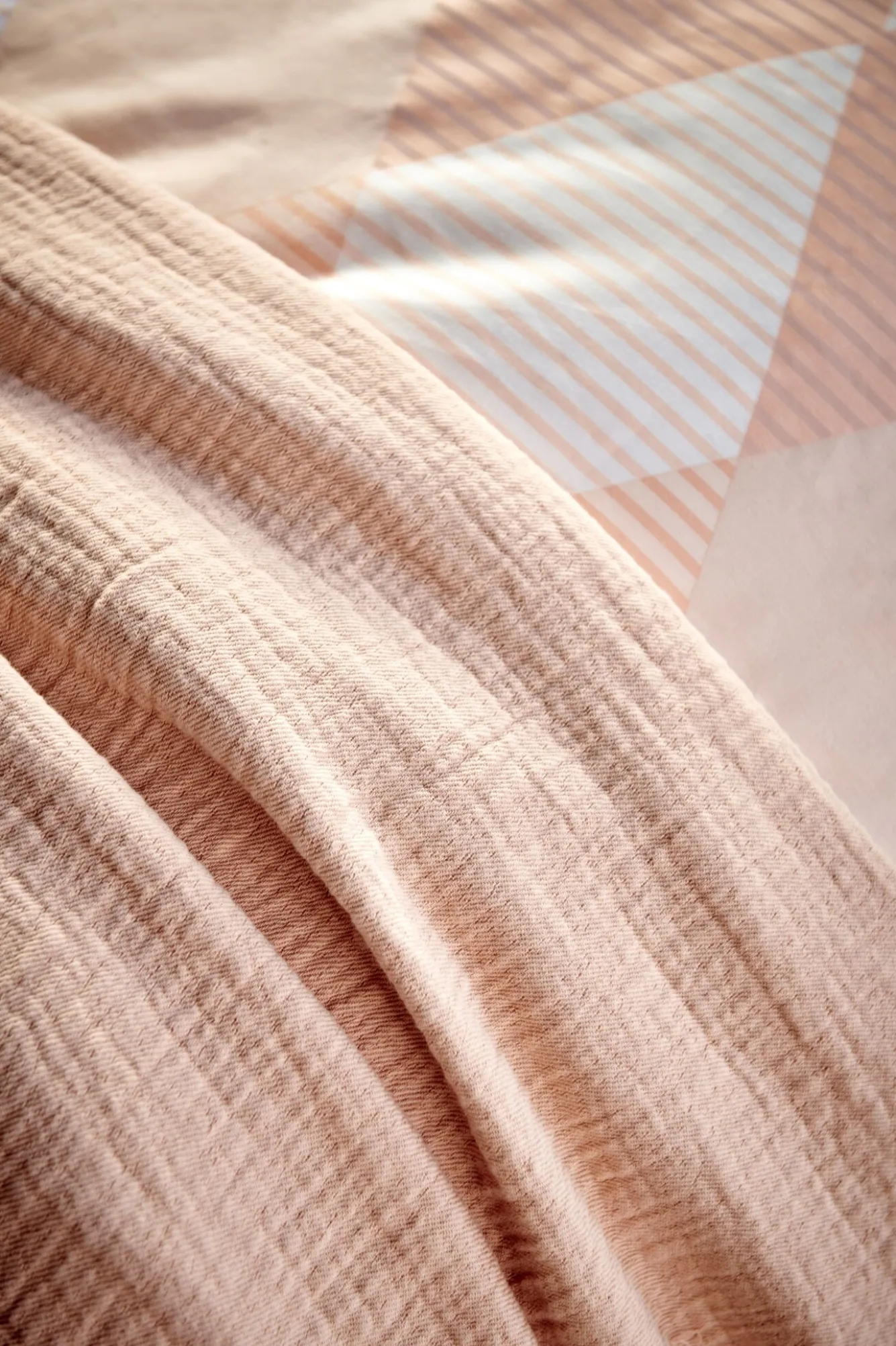 Vandyck Duvet cover GLAZE Apricot Blush 240x220 cm (satin cotton)