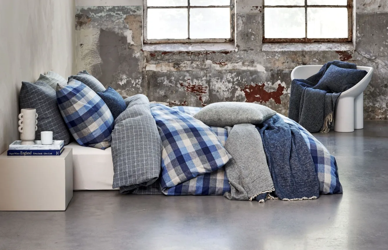 Vandyck HOME 81 throw 130x220 cm Faded Denim (HCLO18281)