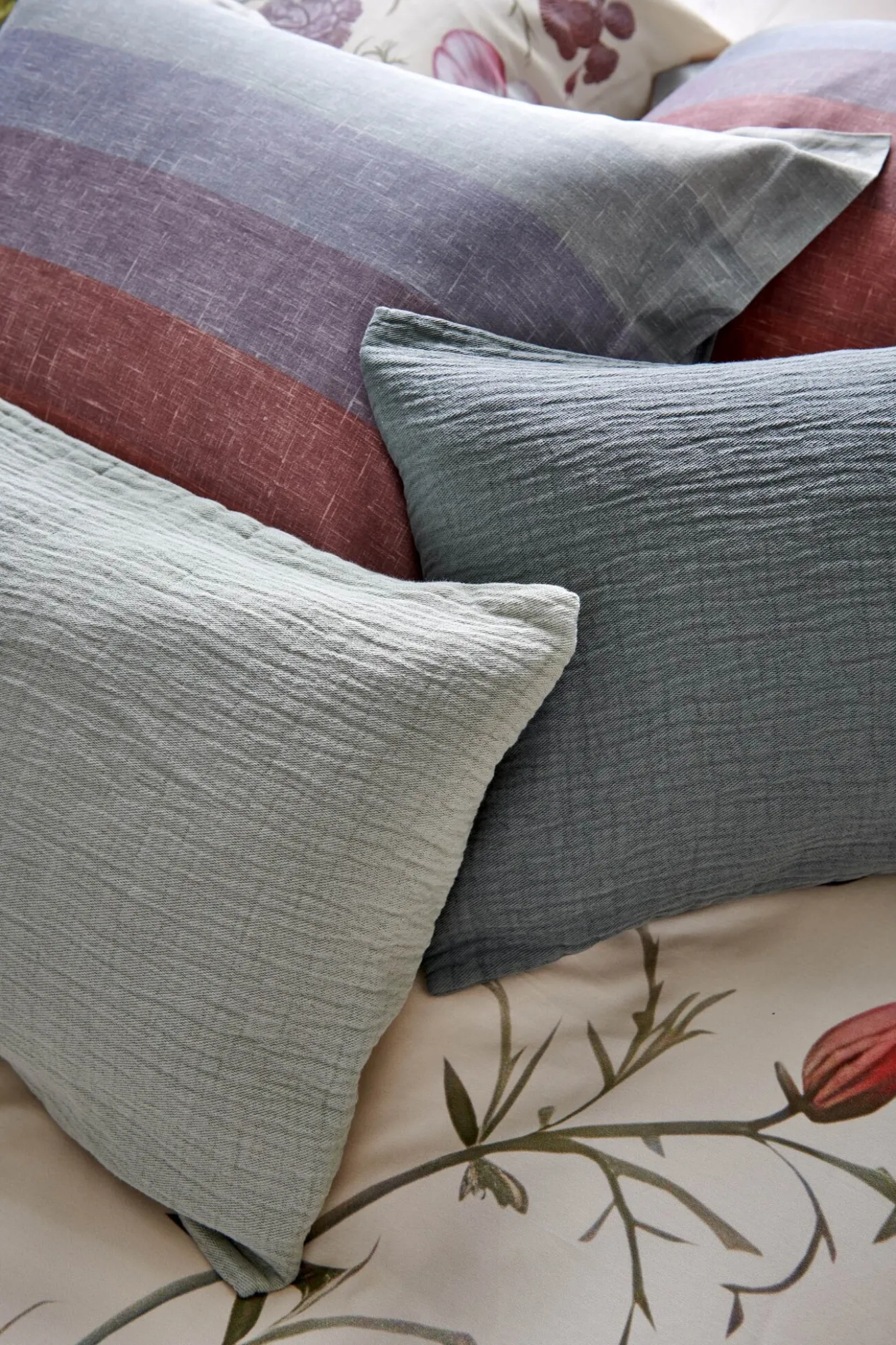 Vandyck PURE 68 cushion cover 40x55 cm color Sage Green