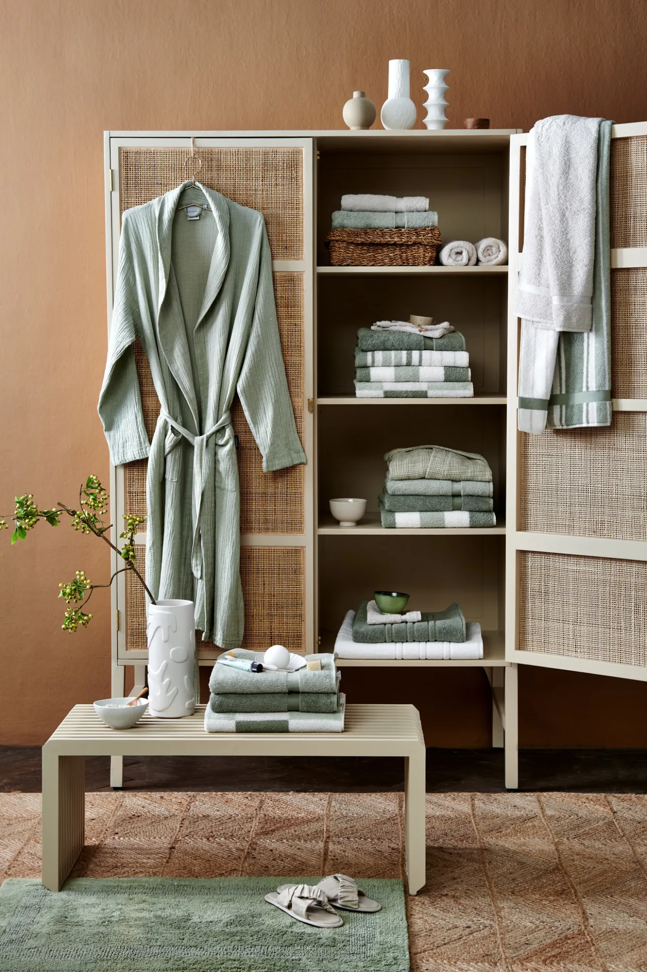 Vandyck Remnant 81: Bath towel BOSTON Smoke Green 90x195 cm