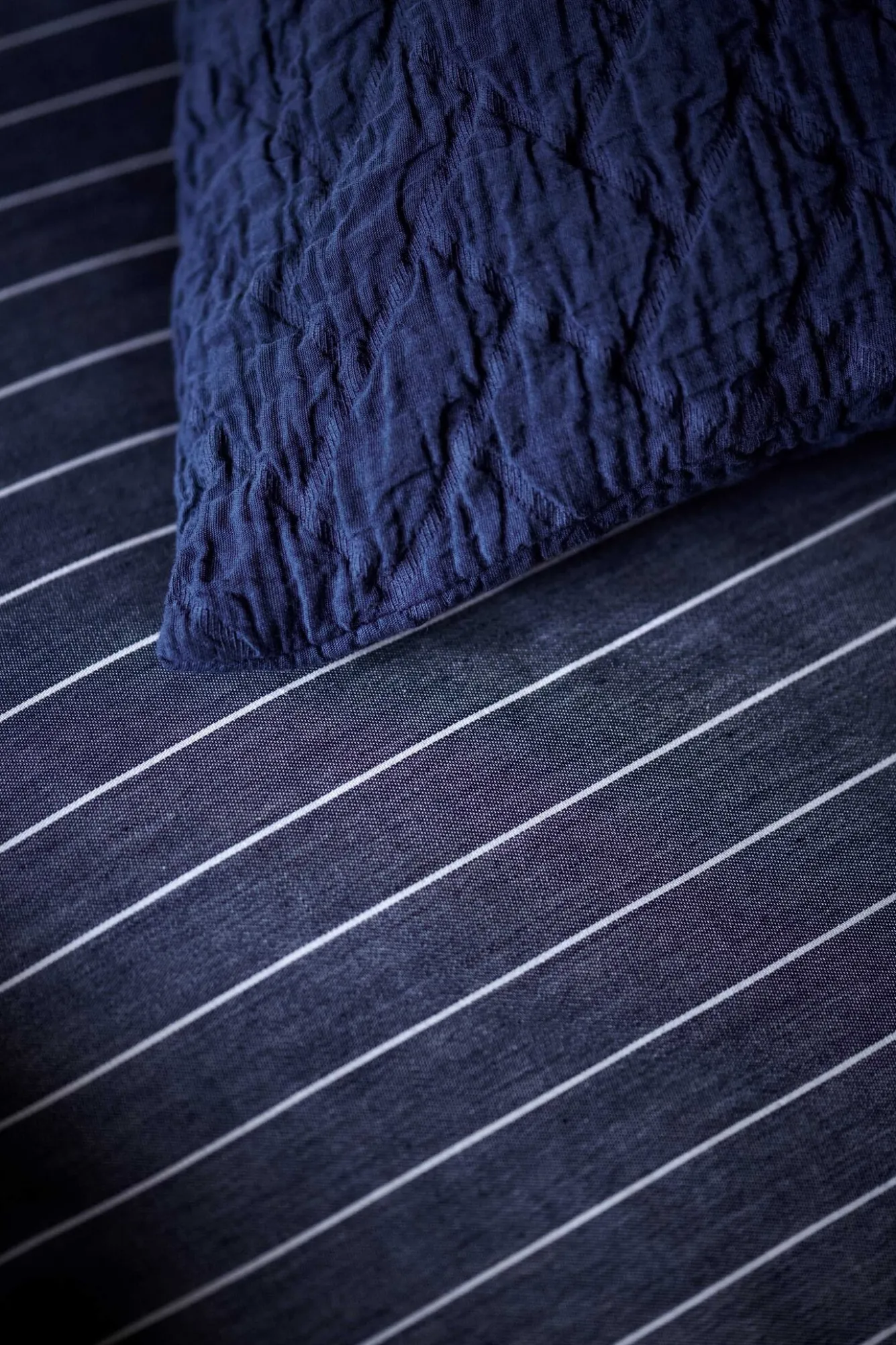 Vandyck Vandyck PURE 10 bedspread Blue Ink 180x260 cm